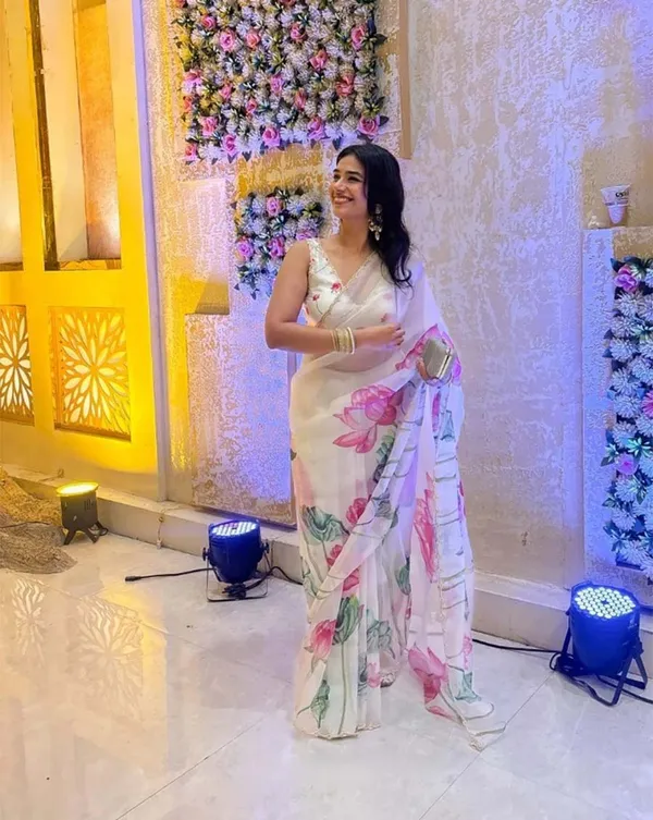 White_Color_1-Minute_Ready_To_Wear_Organza_Silk_Saree_with_Moti_Embroidery_Work_&_Stitched_Blouse