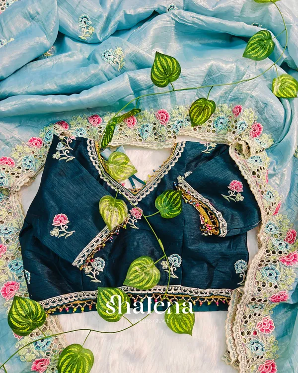 Prodigal_Sky_Embroidery_Work_Cursh_Silk_Saree_With_Pulsating_Full_Stitched_Blouse