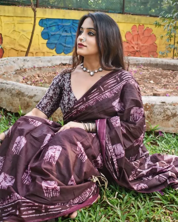 Light_Purple_Color_Mulmul_Cotton_1_-_Minute_Ready_to_Wear_Saree_with_Pocket_and_Blouse_Piece