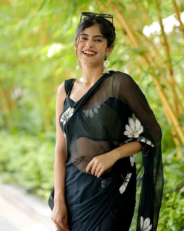 Black_Color_Georgette_1_-_Minute_Ready_to_Wear_Saree_with_Blouse_Piece