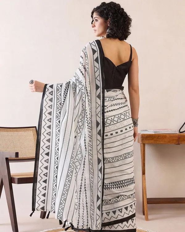 White_Color_Mulmul_Cotton_1_-_Minute_Ready_to_Wear_Saree_with_Pocket_and_Blouse_Piece