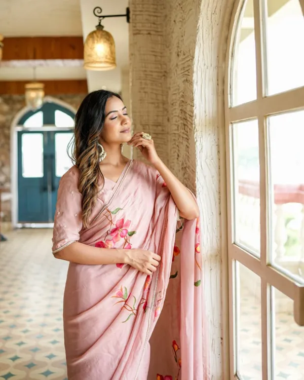 Light_Pink_Color_Georgette_1_-_Minute_Ready_to_Wear_Saree_with_Fully_Stitch_Blouse_(Free_Size)_Up_to_44
