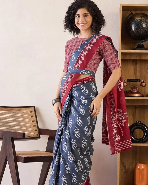 Blue_And_Maroon_Color_Mulmul_Cotton_1_-_Minute_Ready_to_Wear_Saree_with_Pocket_and_Blouse_Piece