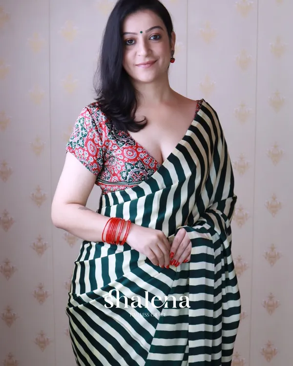 Green_Color_1_Minute_Ready_to_Wear_Digitial_Printed_Crape_Silk_Saree