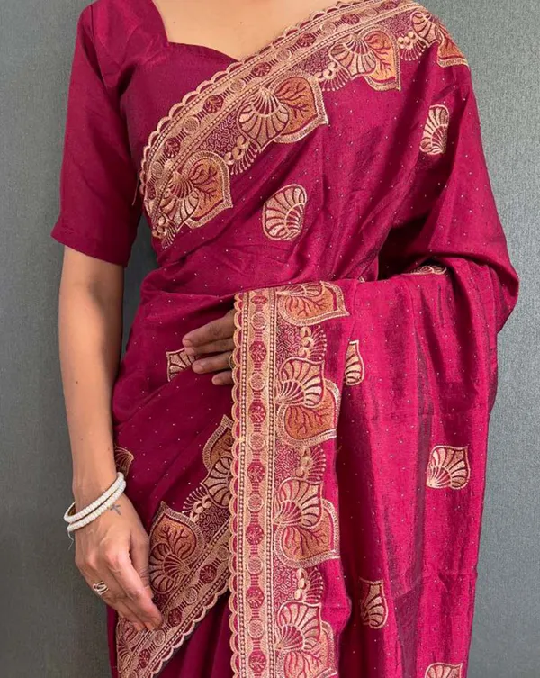 Maroon_Color_1_-_Minute_Ready_to_Wear_Vichitra_silk_Saree_with_Unstitch_Blouse_Piece