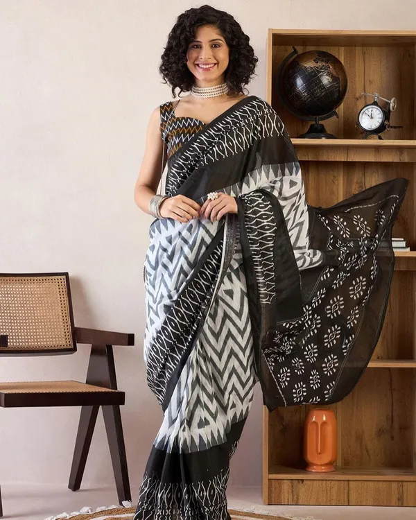 Black_And_White_Color_Mulmul_Cotton_1_-_Minute_Ready_to_Wear_Saree_with_Pocket_and_Blouse_Piece