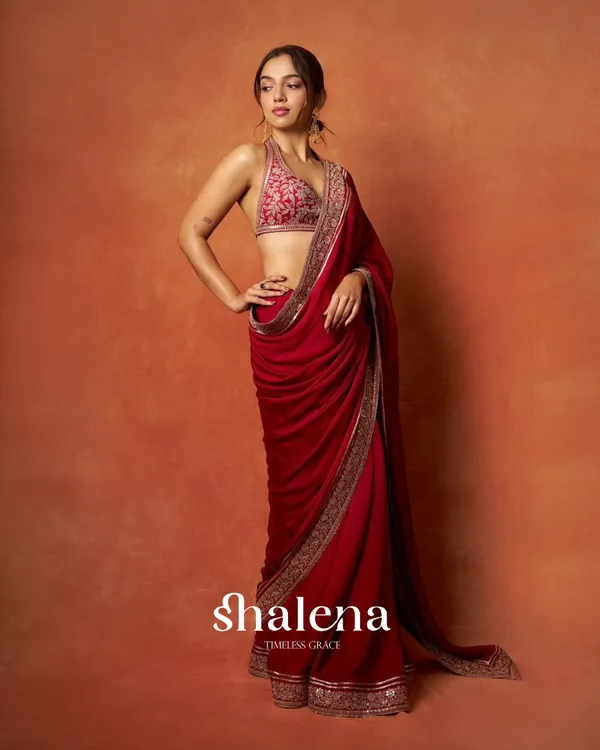 Dulcet_Red_Rangoli_Silk_Saree_With_Resplendent_Blouse_Piece