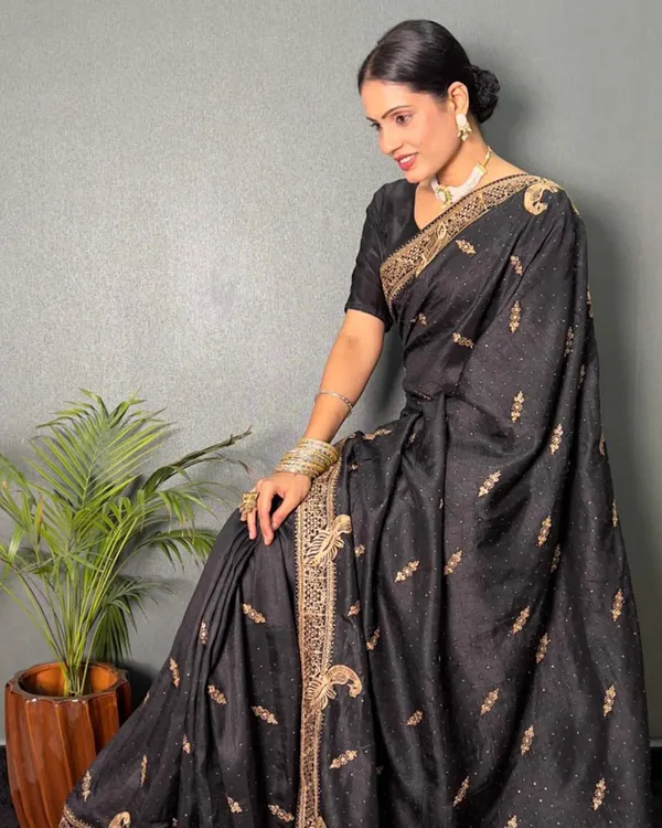 Black_Color_1_-_Minute_Ready_to_Wear_Vichitra_silk_Saree_with_Unstitch_Blouse_Piece