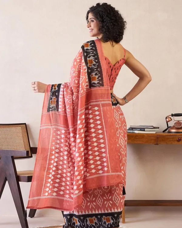 Peach_Color_Mulmul_Cotton_1_-_Minute_Ready_to_Wear_Saree_with_Pocket_and_Blouse_Piece