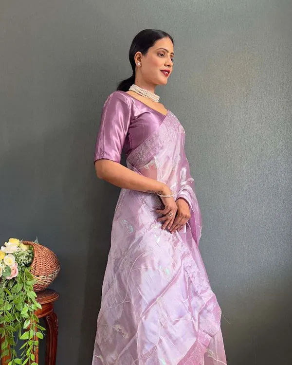 Lite_purple_Color_1_-_Minute_Ready_to_Wear_Burbury_Silk_Saree_with_Unstitch_Blouse_Piece