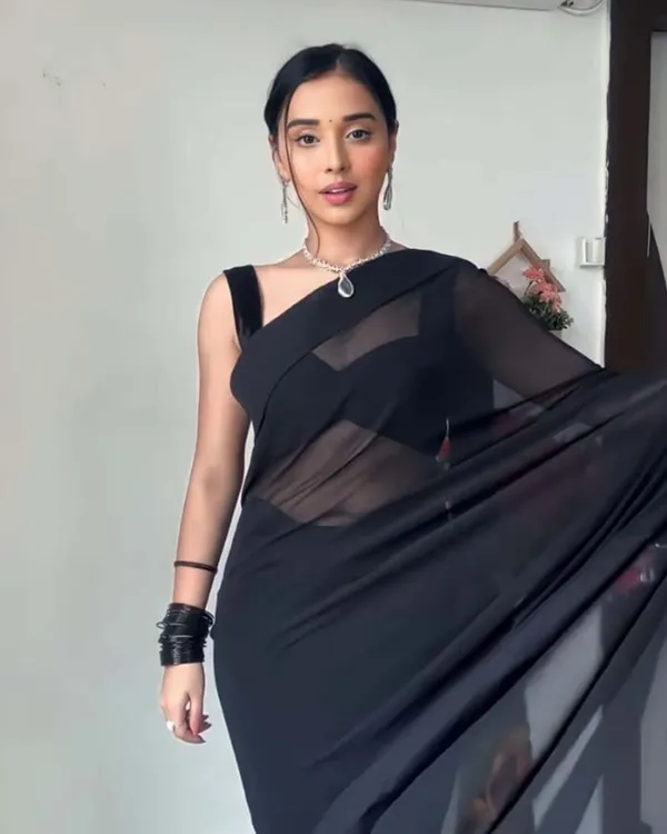 Black_Color_1-Minute_Ready_To_Wear_Georgette_Saree_With_Blouse_Piece