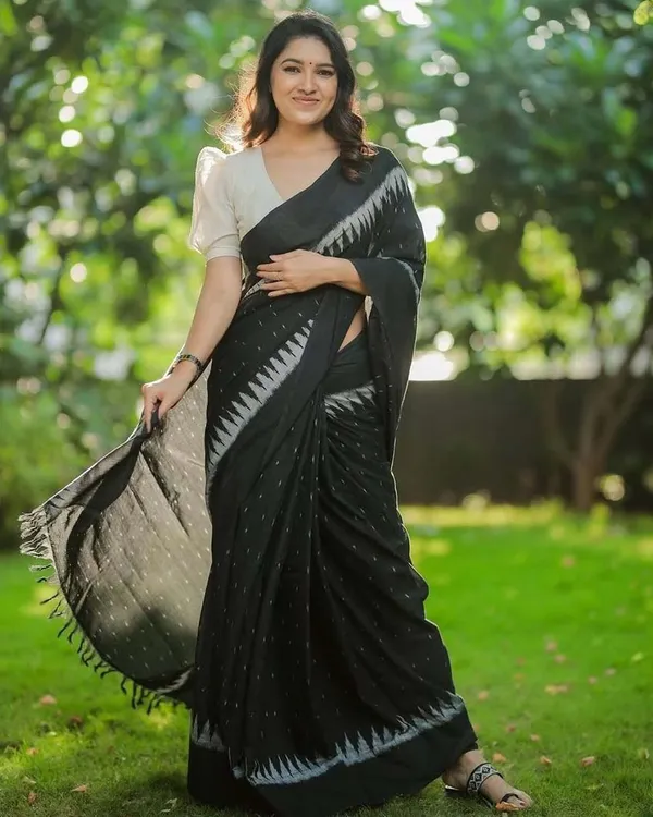 Black_Color_1-Minute_Ready_to_Wear_Premium_Cotton_Saree_with_Blouse_Piece