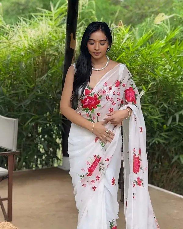 White_Color_1-Minute_Ready_To_Wear_Georgette_Saree_With_Blouse_Piece