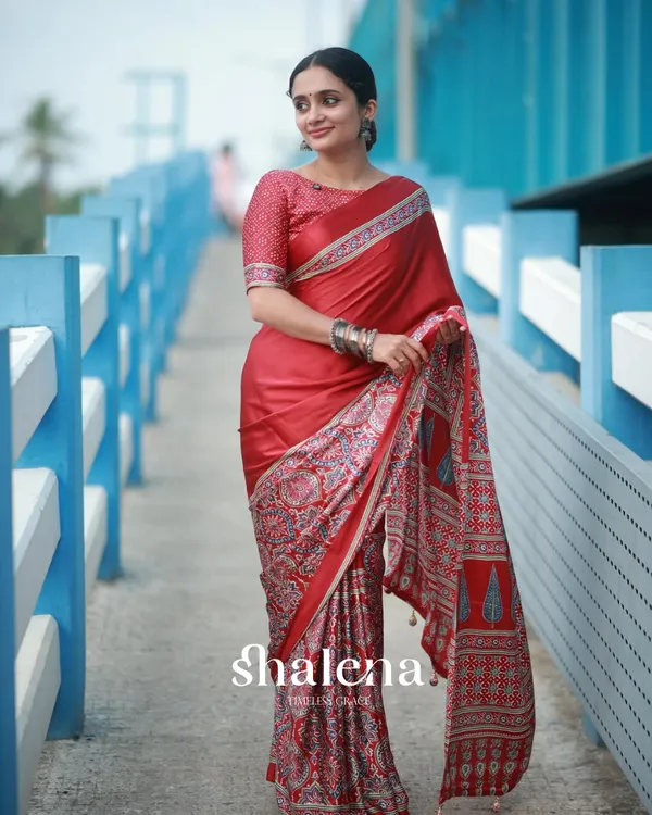 Red_Color_1_Minute_Ready_to_Wear_Digitial_Printed_Crape_Silk_Saree