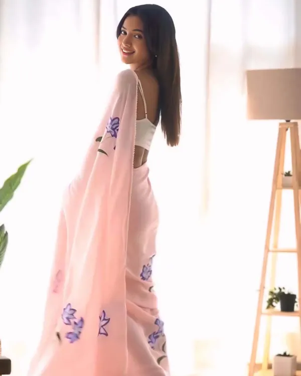 Peach_Color_1-Minute_Ready_to_Wear_Premium_Georgette_Saree_with_Blouse_Piece