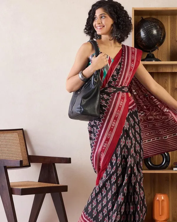 Black_And_Purple_Color_Mulmul_Cotton_1_-_Minute_Ready_to_Wear_Saree_with_Pocket_and_Blouse_Piece