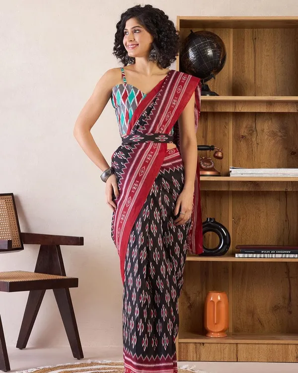 Black_And_Purple_Color_Mulmul_Cotton_1_-_Minute_Ready_to_Wear_Saree_with_Pocket_and_Blouse_Piece