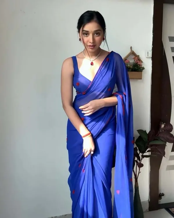 Blue_Color_1-Minute_Ready_To_Wear_Georgette_Saree_With_Blouse_Piece