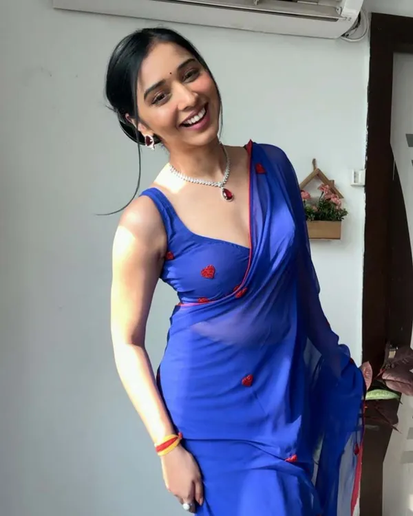 Blue_Color_1-Minute_Ready_To_Wear_Georgette_Saree_With_Blouse_Piece