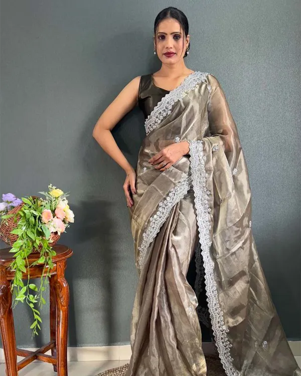 Silver_Color_1_-_Minute_Ready_to_Wear_Choo_Silk_Saree_with_Unstitch_Blouse_Piece
