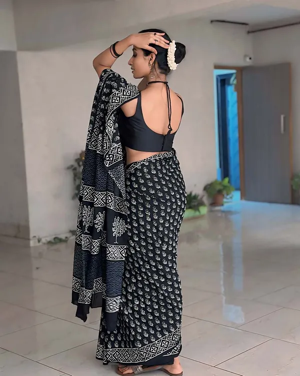 Black_Color_1-Minute_Ready_To_Wear_Cotton_Saree_With_Blouse_Piece