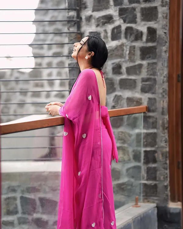 Pink_Color_1-Minute_Ready_To_Wear_Georgette_Saree_With_Blouse_Piece_&_Thread_Gamthi_Work_?_Heart