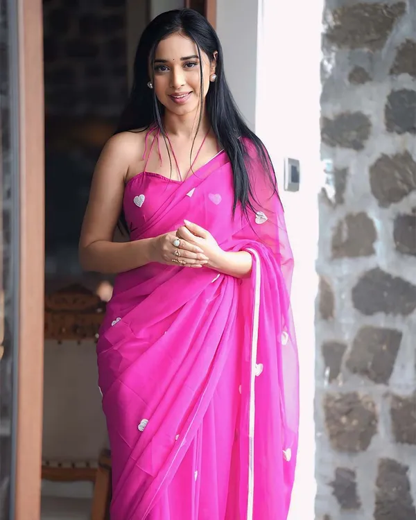 Pink_Color_1-Minute_Ready_To_Wear_Georgette_Saree_With_Blouse_Piece_&_Thread_Gamthi_Work_?_Heart