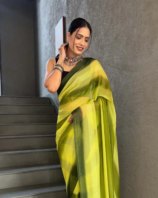 Yellow_Color_1-Minute_Ready_To_Wear_Georgette_Saree_With_Blouse_Piece