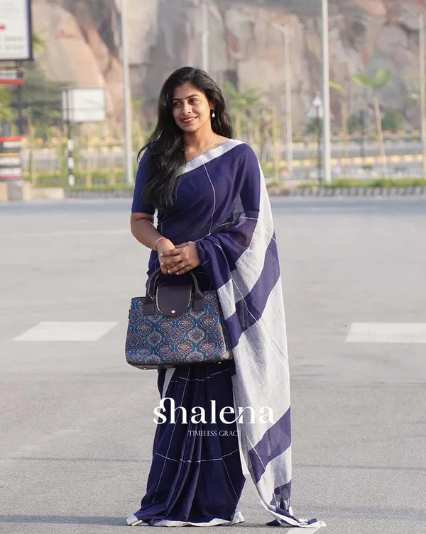Neela_Chandi_-_Navy_Blue_Linen_1-Minute_Ready_to_Wear_Saree_with_White_Border_&_Blouse_Piece