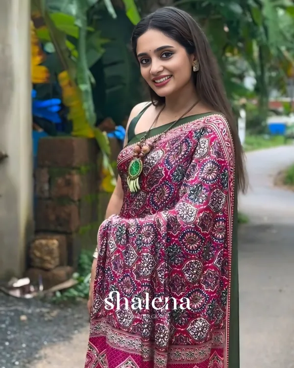 Pink__Color_1_Minute_Ready_to_Wear_Digitial_Printed_Crape_Silk_Saree