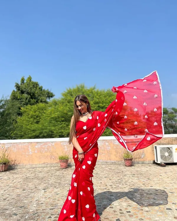 Red_Color_1-Minute_Ready_To_Wear_Georgette_Saree_With_Blouse_Piece