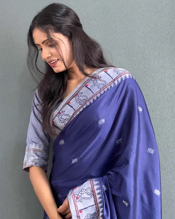 Navy_Blue_Color_1-Minute_Ready_To_Wear_Soft_Banarasi_Silk_Saree_With_Blouse_Piece