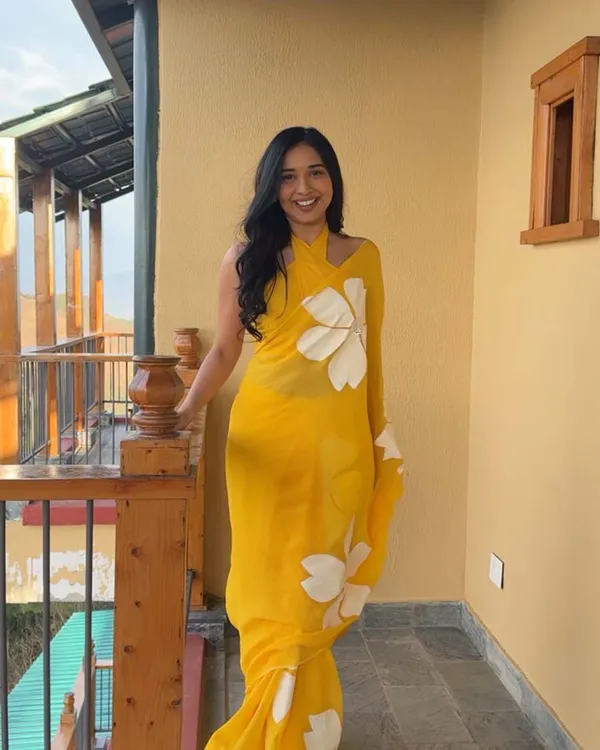 Yellow_Color_1-Minute_Ready_To_Wear_Georgette_Saree_With_Blouse_Piece