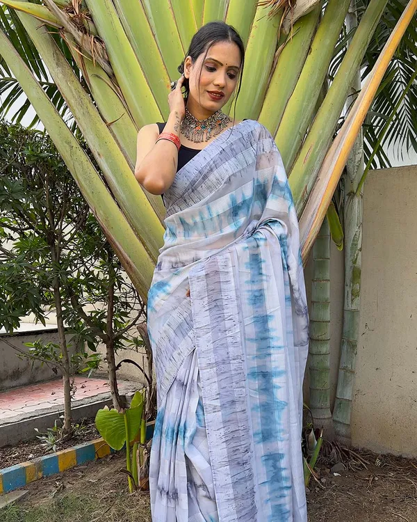 Sky_Blue_color_1-Minute_Ready_To_Wear_Naylon_Saree_With_Blouse_Piece