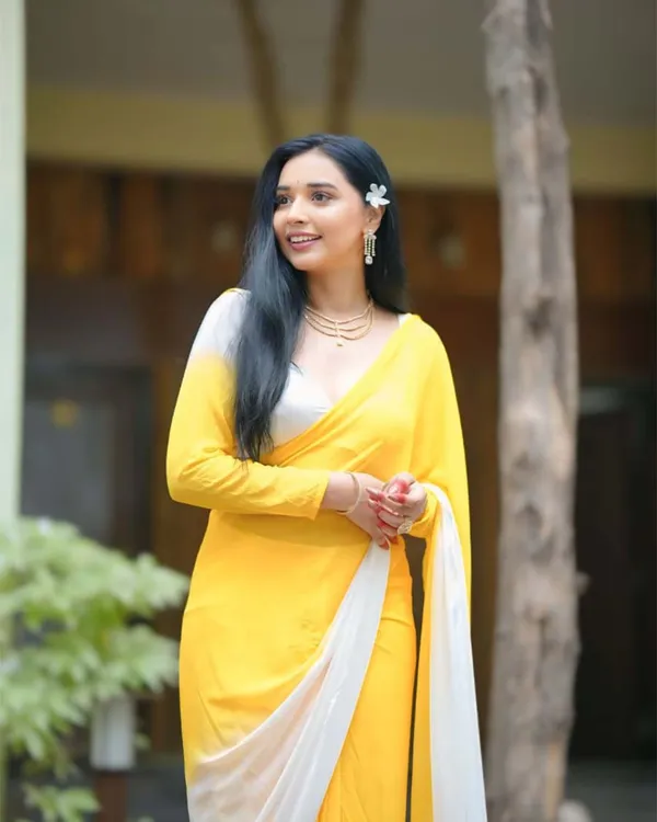 Dual_Colour_1-Minute_Ready_To_Wear_Georgette_Saree_With_Blouse_Piece