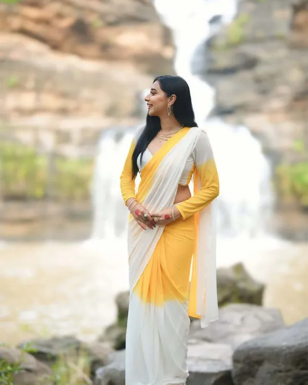Dual_Colour_1-Minute_Ready_To_Wear_Georgette_Saree_With_Blouse_Piece