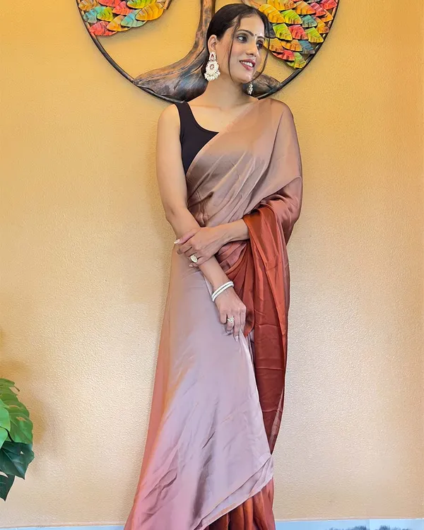 Orange_Color_1-Minute_Ready_To_Wear_Chiffon_Saree_With_Blouse_Piece