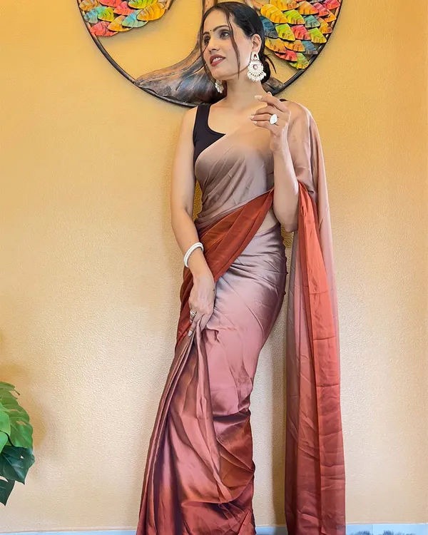 Orange_Color_1-Minute_Ready_To_Wear_Chiffon_Saree_With_Blouse_Piece
