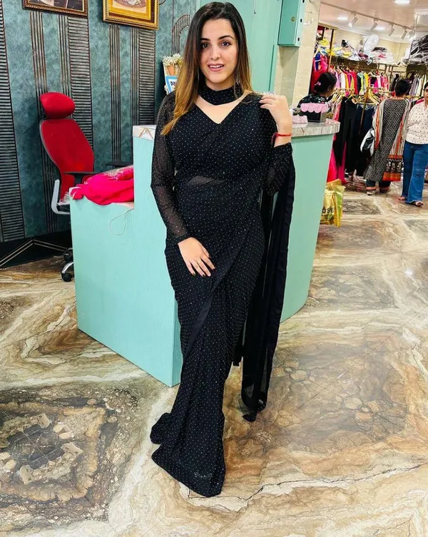 Black_Color_1_-_Minute_Ready_to_Wear_Fux_Georgette_Saree_with_Fully_Stitch_Blouse_(Free_Size)_Up_to_44
