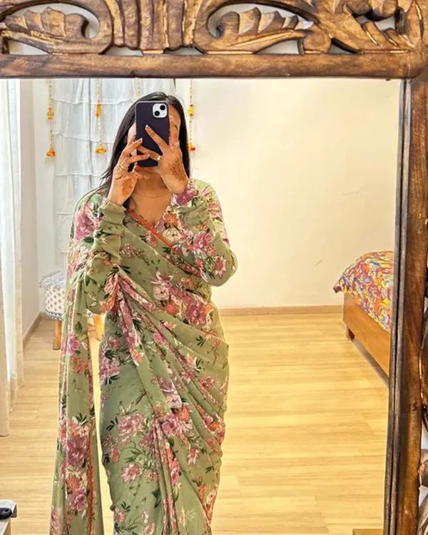 Rust_Color_1-Minute_Ready_To_Wear_Georgette_Saree_With_Blouse_Piece