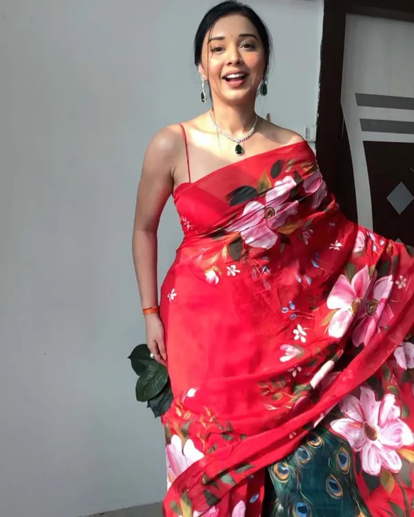 Red_Color_1-Minute_Ready_To_Wear_Georgette_Saree_With_Blouse_Piece