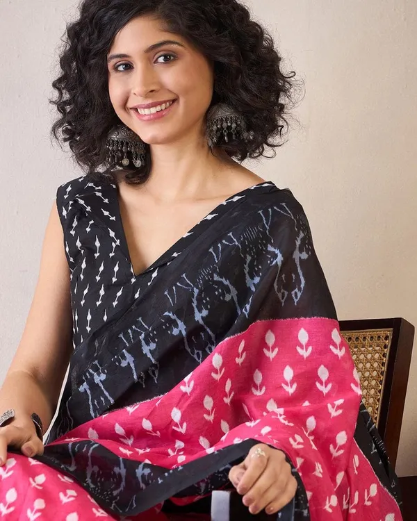 Pink_And_Black_Color_Mulmul_Cotton_1_-_Minute_Ready_to_Wear_Saree_with_Pocket_and_Blouse_Piece