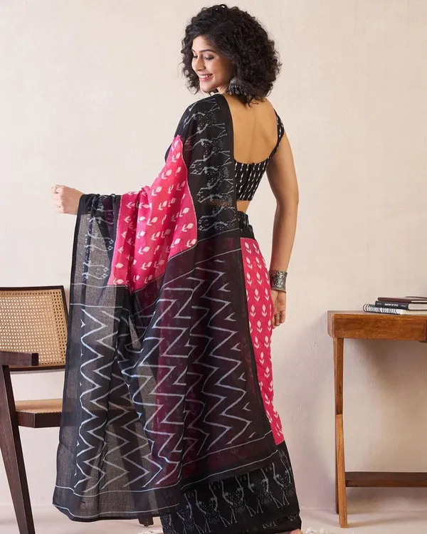 Pink_And_Black_Color_Mulmul_Cotton_1_-_Minute_Ready_to_Wear_Saree_with_Pocket_and_Blouse_Piece