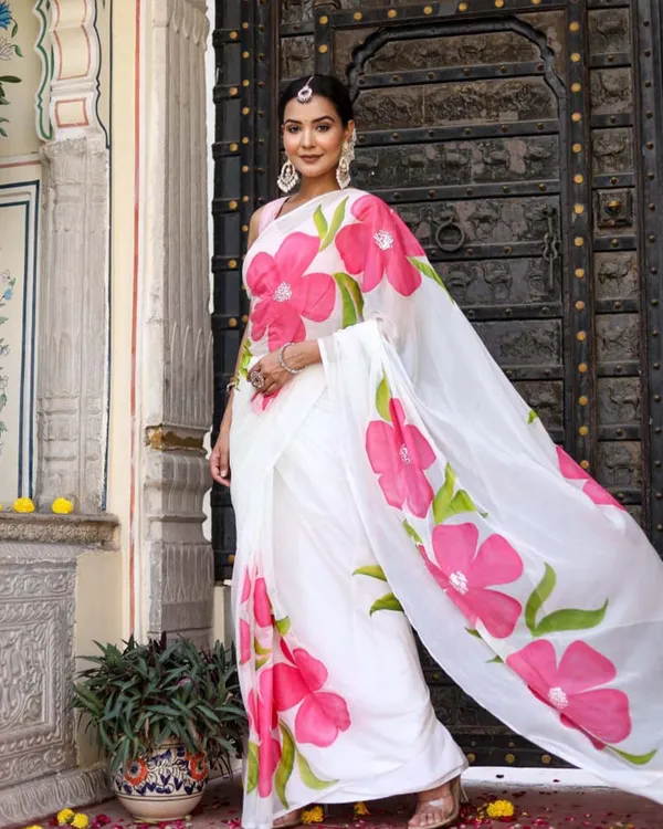 White_Color_1-Minute_Ready_to_Wear_Georgette_Saree_with_Floral_Design_&_Blouse_Piece
