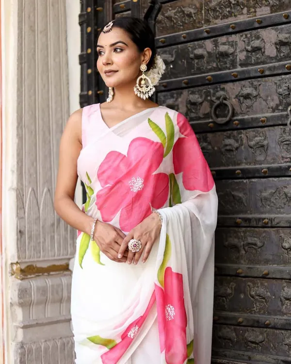 White_Color_1-Minute_Ready_to_Wear_Georgette_Saree_with_Floral_Design_&_Blouse_Piece
