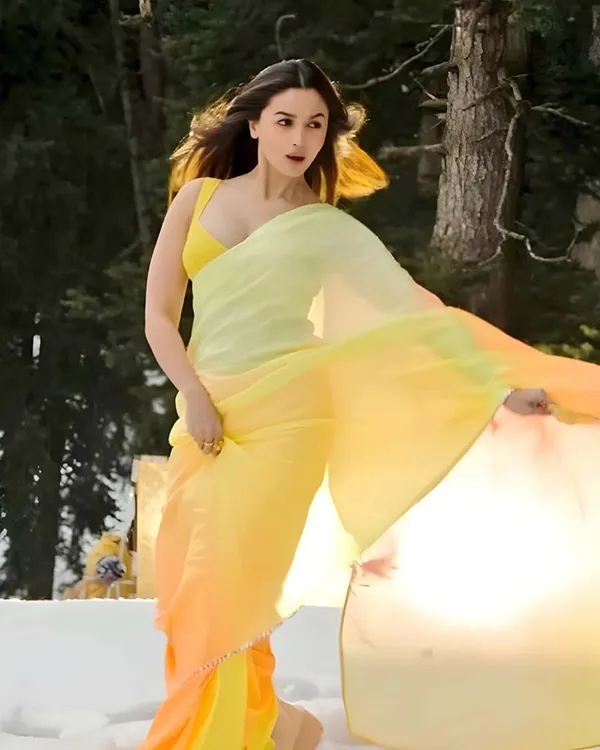 Yellow_Color_1-Minute_Ready_To_Wear_Georgette_Saree_With_Blouse_Piece