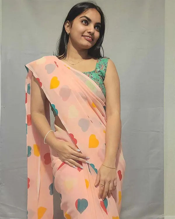 Peach_Color_1-Minute_Ready_To_Wear_Georgette_Saree_With_Blouse_Piece