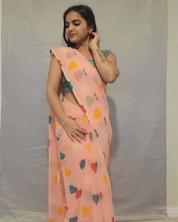 Peach_Color_1-Minute_Ready_To_Wear_Georgette_Saree_With_Blouse_Piece