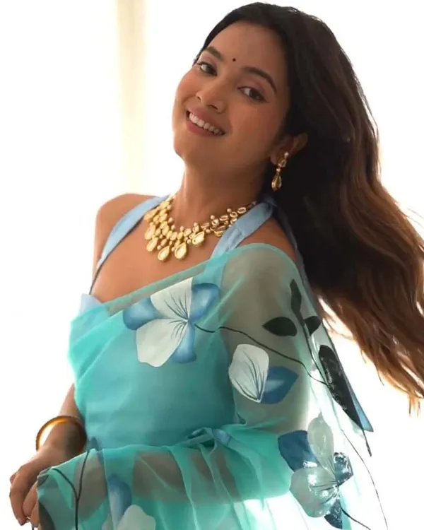 Blue_Color_1-Minute_Ready_to_Wear_Premium_Georgette_Saree_with_Blouse_Piece