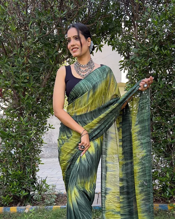 Green_color_1-Minute_Ready_To_Wear_Naylon_Saree_With_Blouse_Piece